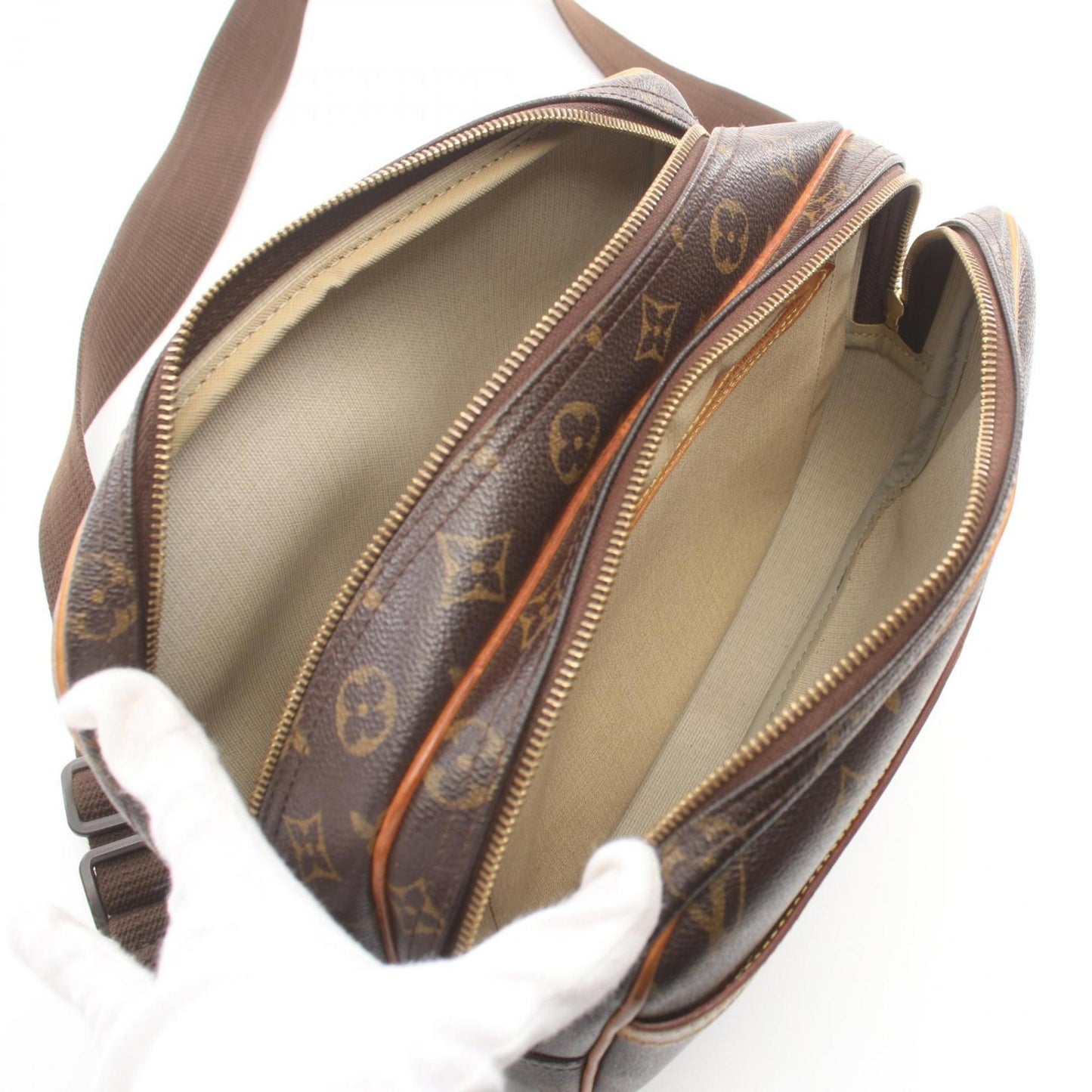 LOUIS VUITTON Reporter pm Shoulder Bag