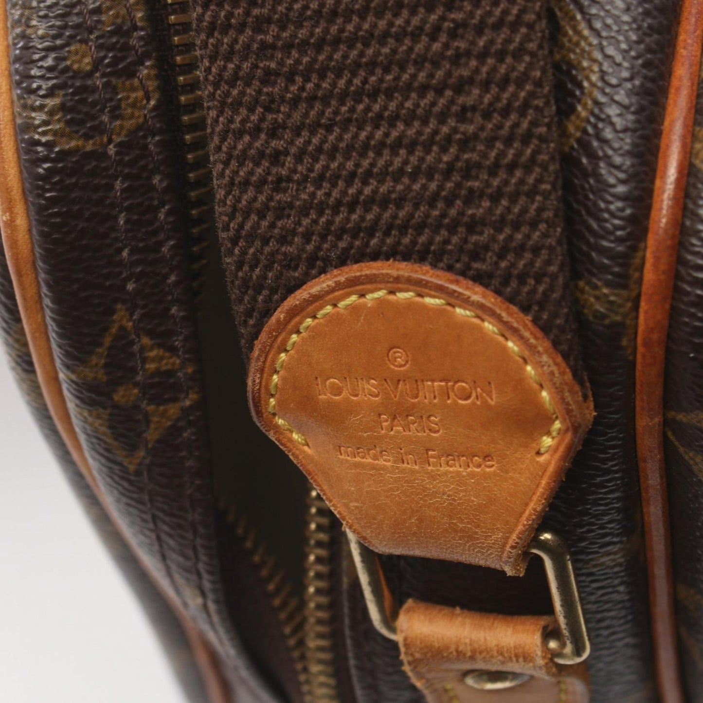 LOUIS VUITTON Reporter pm Shoulder Bag