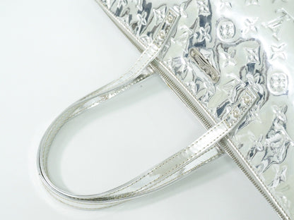LOUIS VUITTON Bellevue Tote