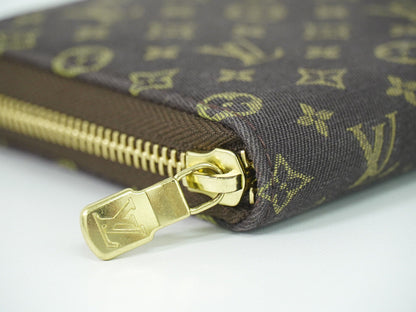 LOUIS VUITTON Zippy wallet