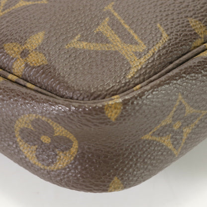 LOUIS VUITTON Pochette accessoires Clutch Bag