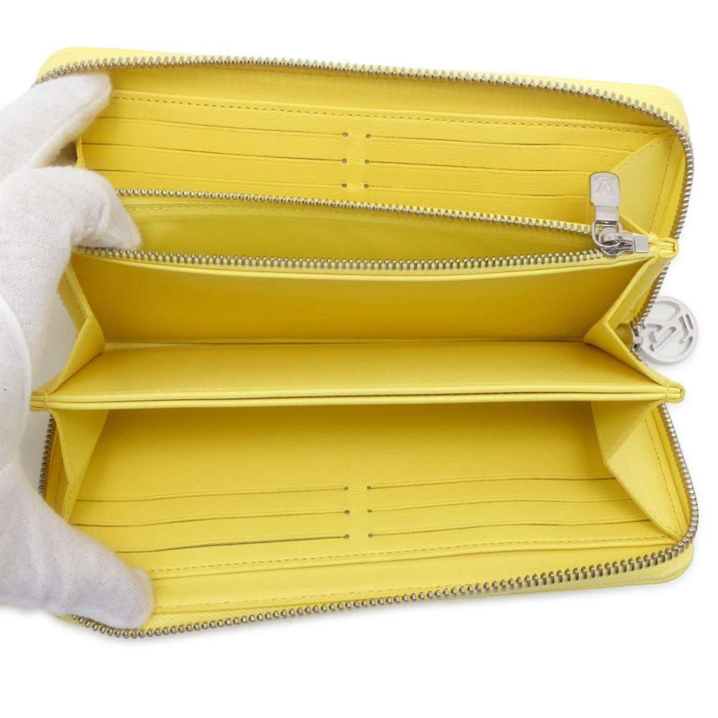 LOUIS VUITTON Zippy wallet