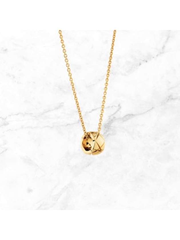 Coco Crush Quilted Motif Necklace Gold Chanel