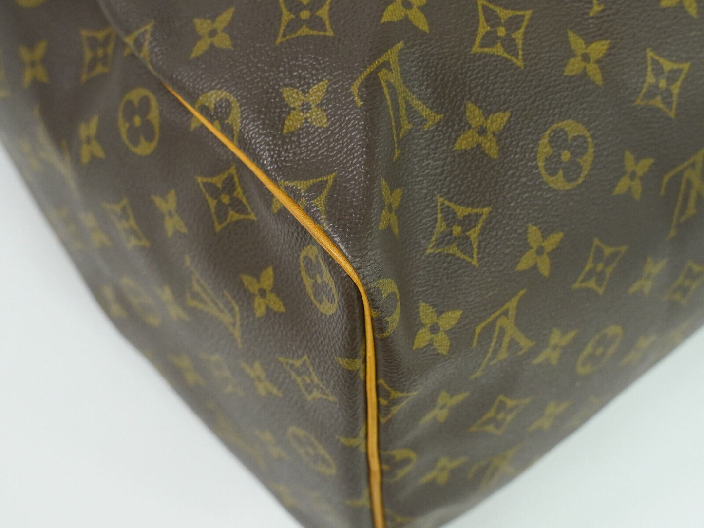 LOUIS VUITTON Speedy 40 Handbag