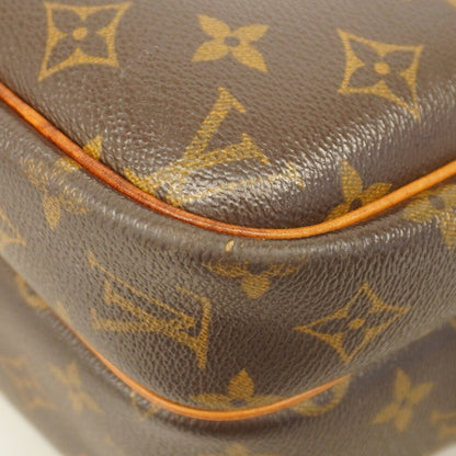 LOUIS VUITTON Reporter Shoulder Bag