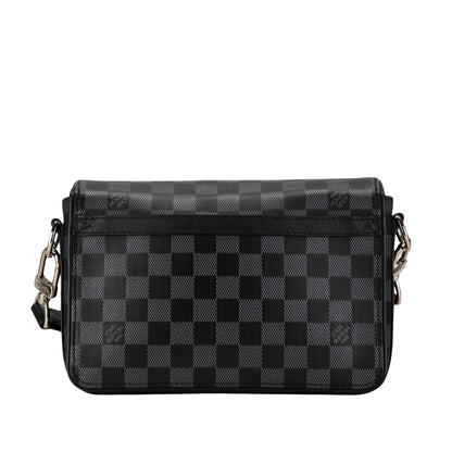 LOUIS VUITTON Messenger Shoulder Bag