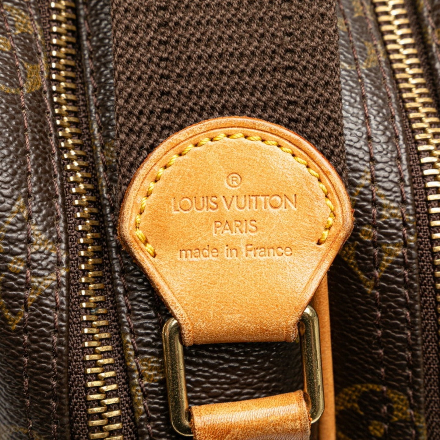 LOUIS VUITTON Reporter Shoulder Bag