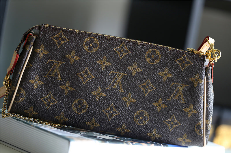 Franco Shops - Louis Vuittons  - 9377