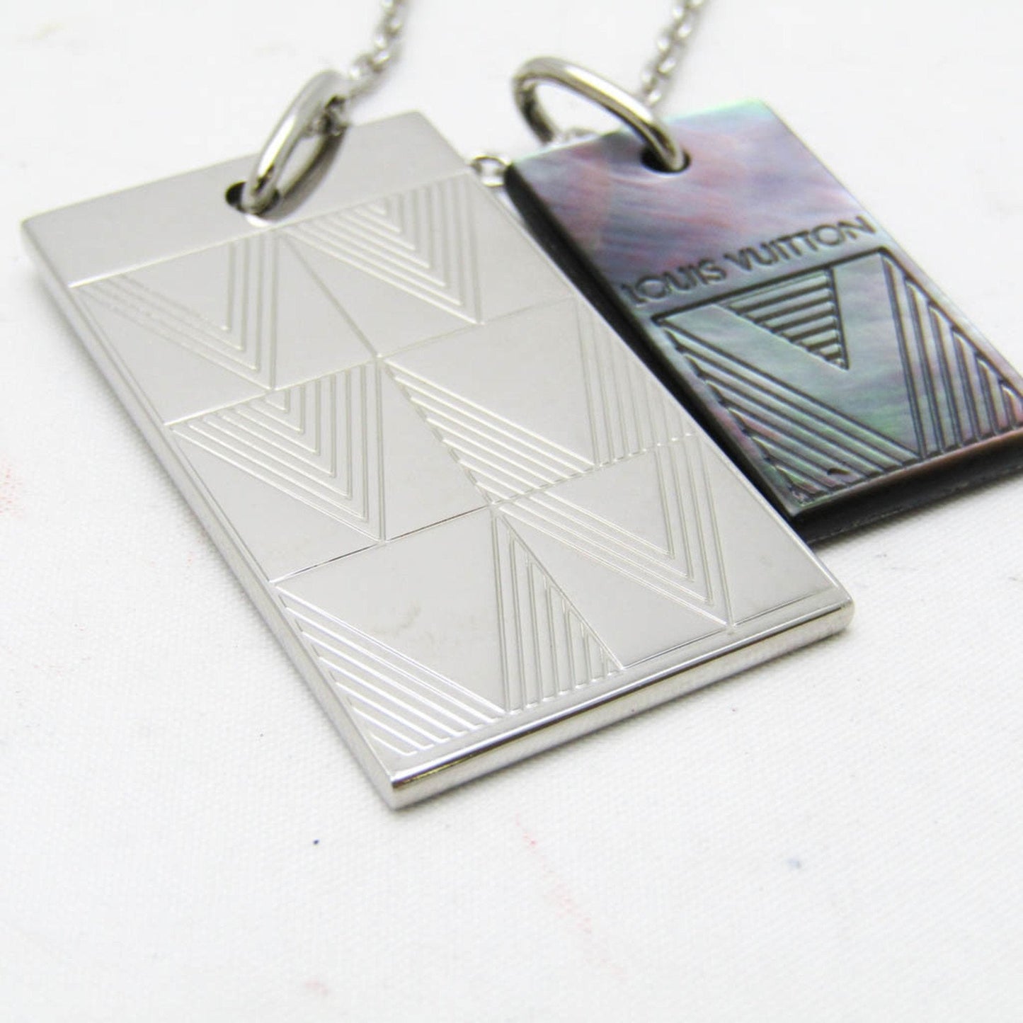 LOUIS VUITTON Voyage Necklace