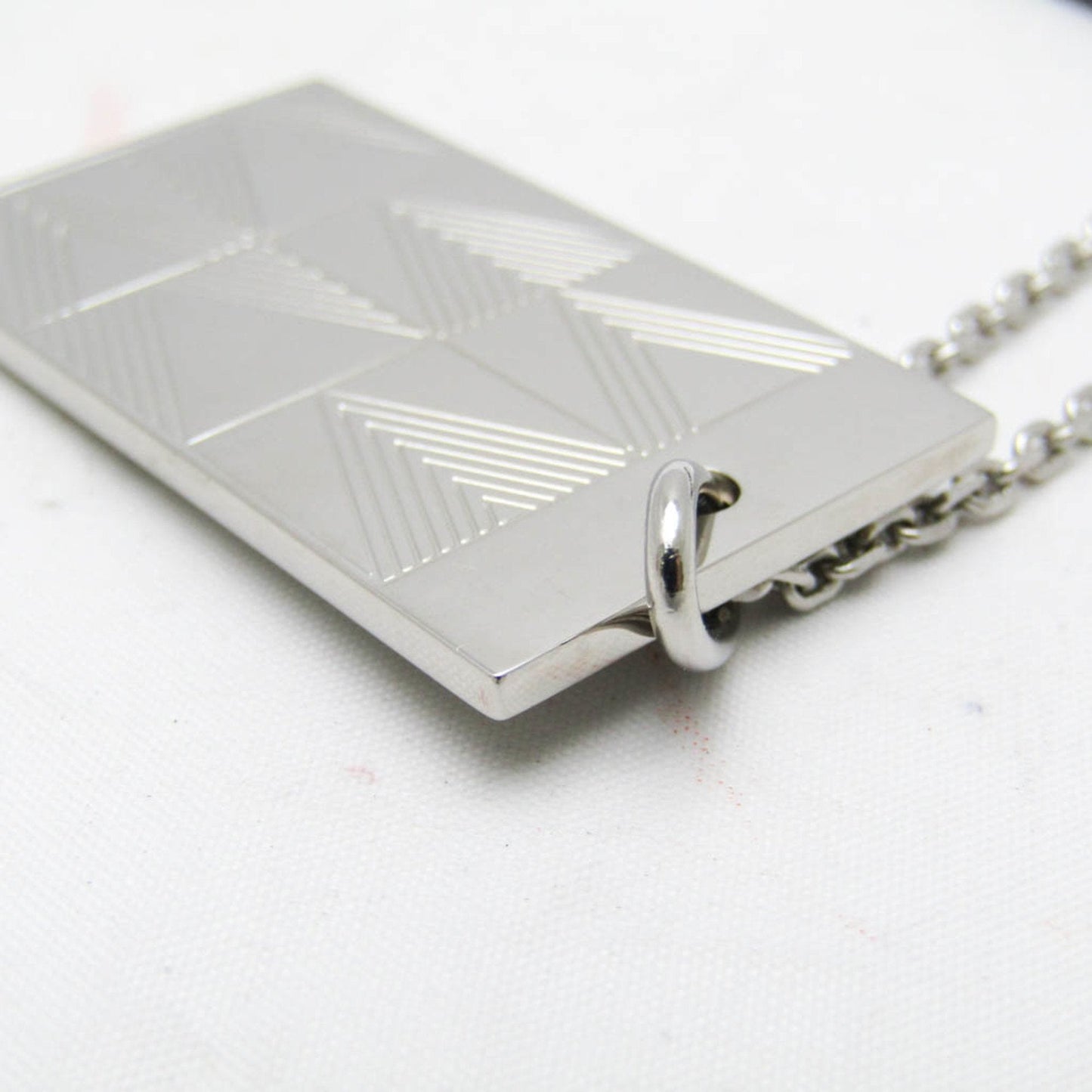LOUIS VUITTON Voyage Necklace