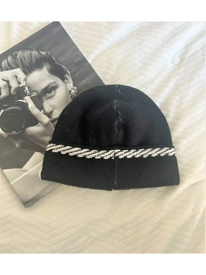 Lettering Logo Cashmere Beanie Black Chanel