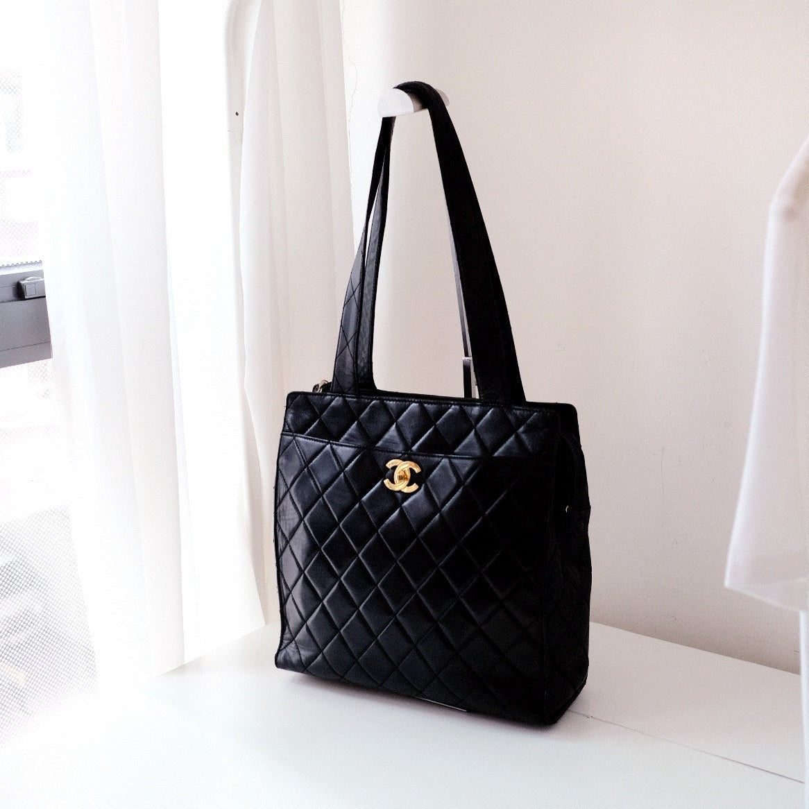 Chanel vintage quilted lambskin tote bag