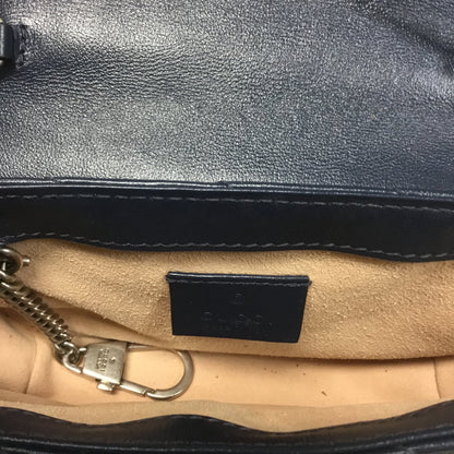 Crossbody Luxury Designer By Gucci  Size: Small