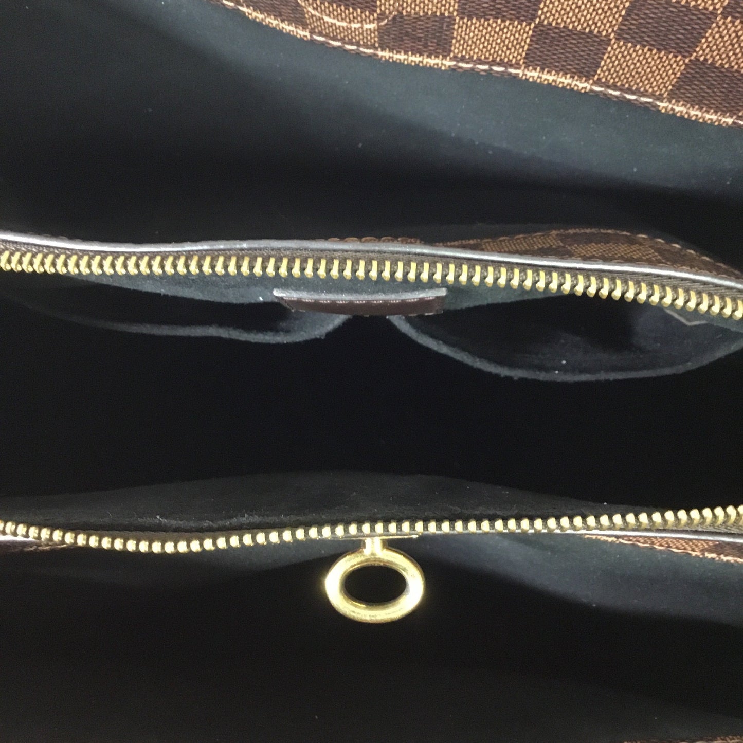 HandBag Luxury Designer By Louis Vuitton, Size: Large