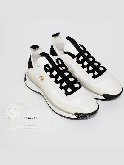 Mixed Fibers Velvet Calfskin Low Top Sneakers Ivory Chanel