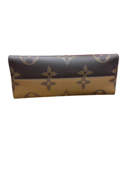 Handbag Luxury Designer By Louis Vuitton  Size: Large
