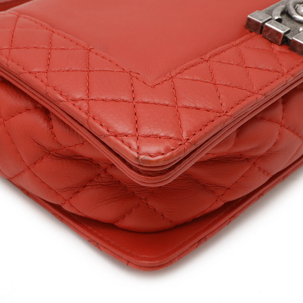 Chanel Leather Boy Chanel Shoulder Bag A67948