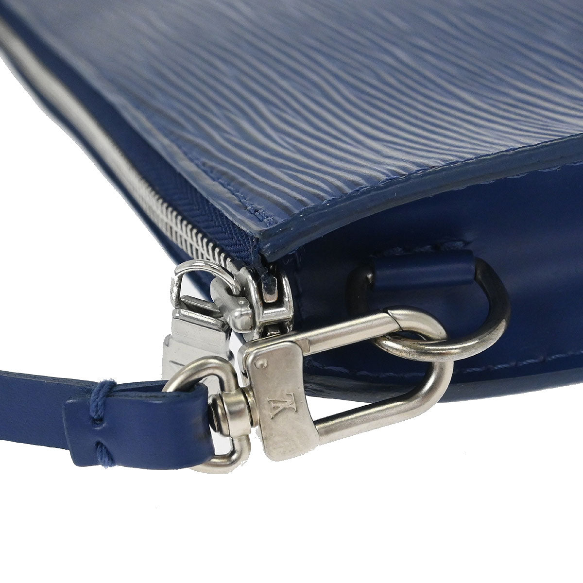 Louis Vuitton 2004 Blue Epi Pochette Accessoires 24 Handbag M5294G