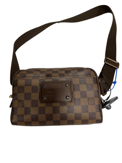 HandBag Luxury Designer By Louis Vuitton  Size: Medium
