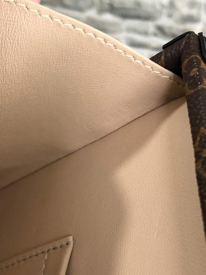 Louis-Vuitton Petite Malle Monogram Leather Bag with Strap