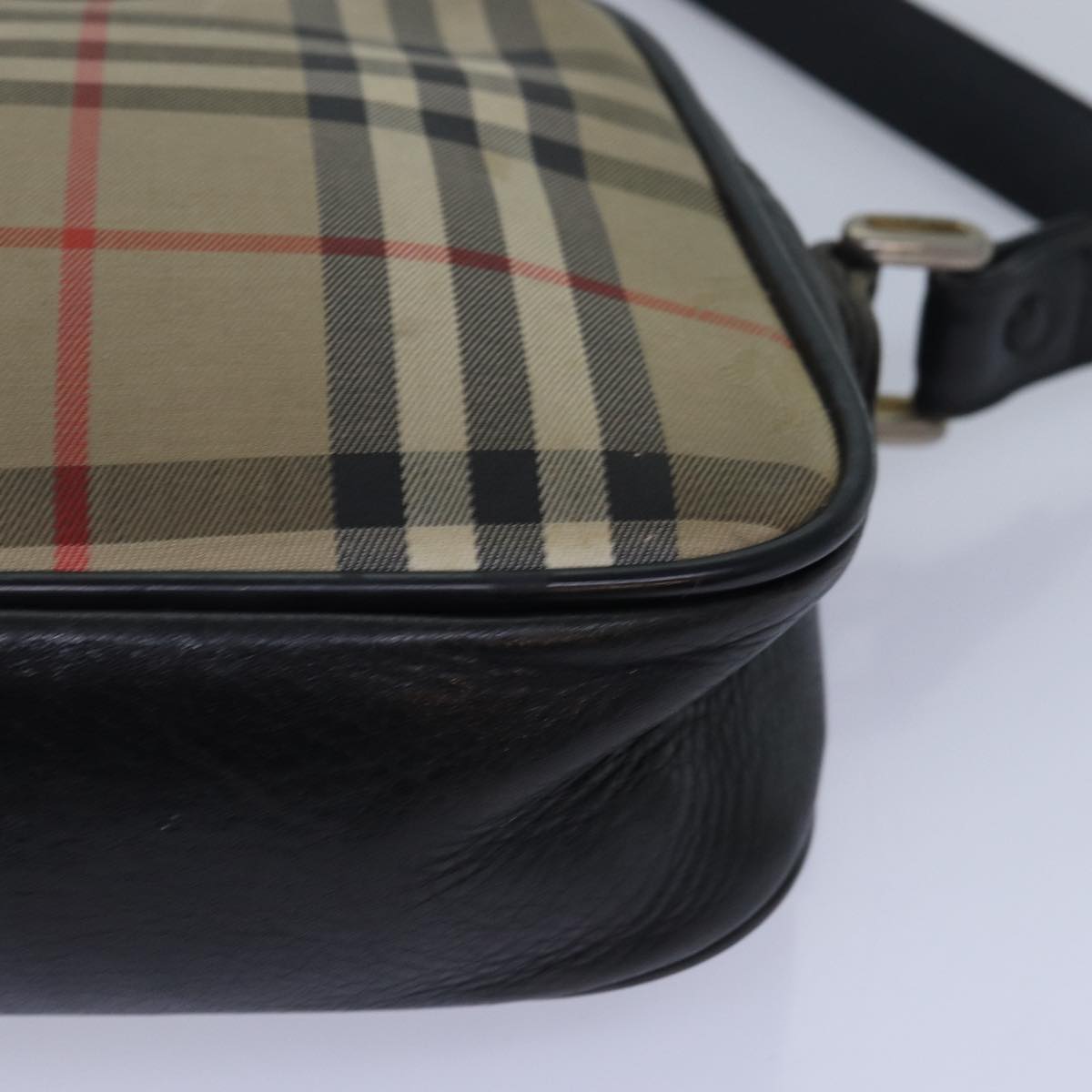 BURBERRY Nova Check Shoulder Bag