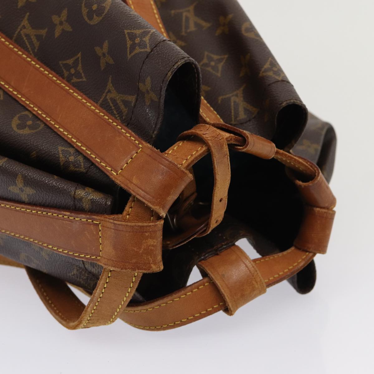 LOUIS VUITTON Randonnee Shoulder Bag