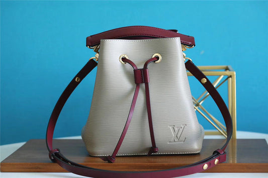 The Franco Shops - Louis Vuittons  - 7693