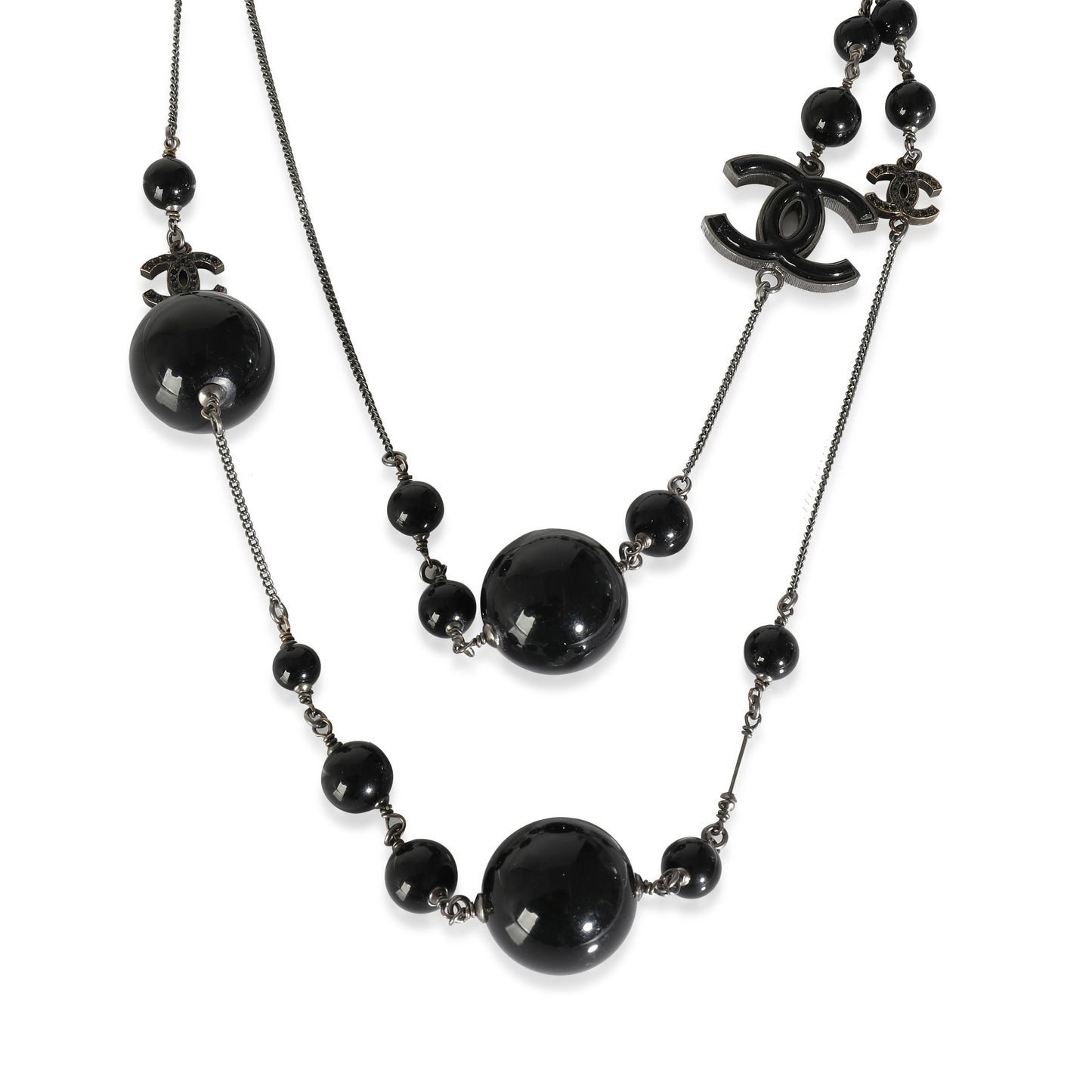 09 A Necklace in