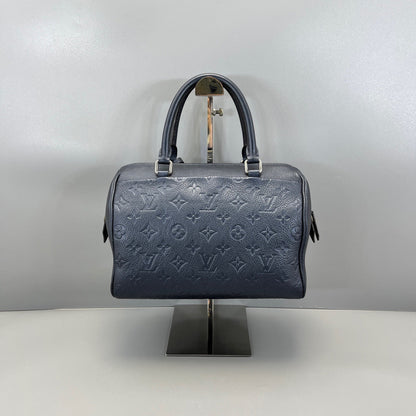 LOUIS VUITTON<br>Shoulder Bag