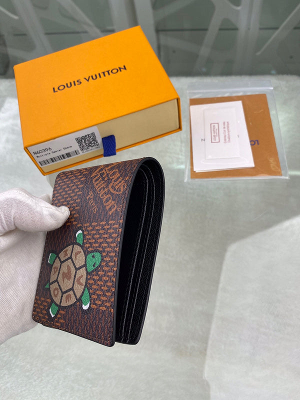 Franco Shops - Louis Vuittons  - 10949