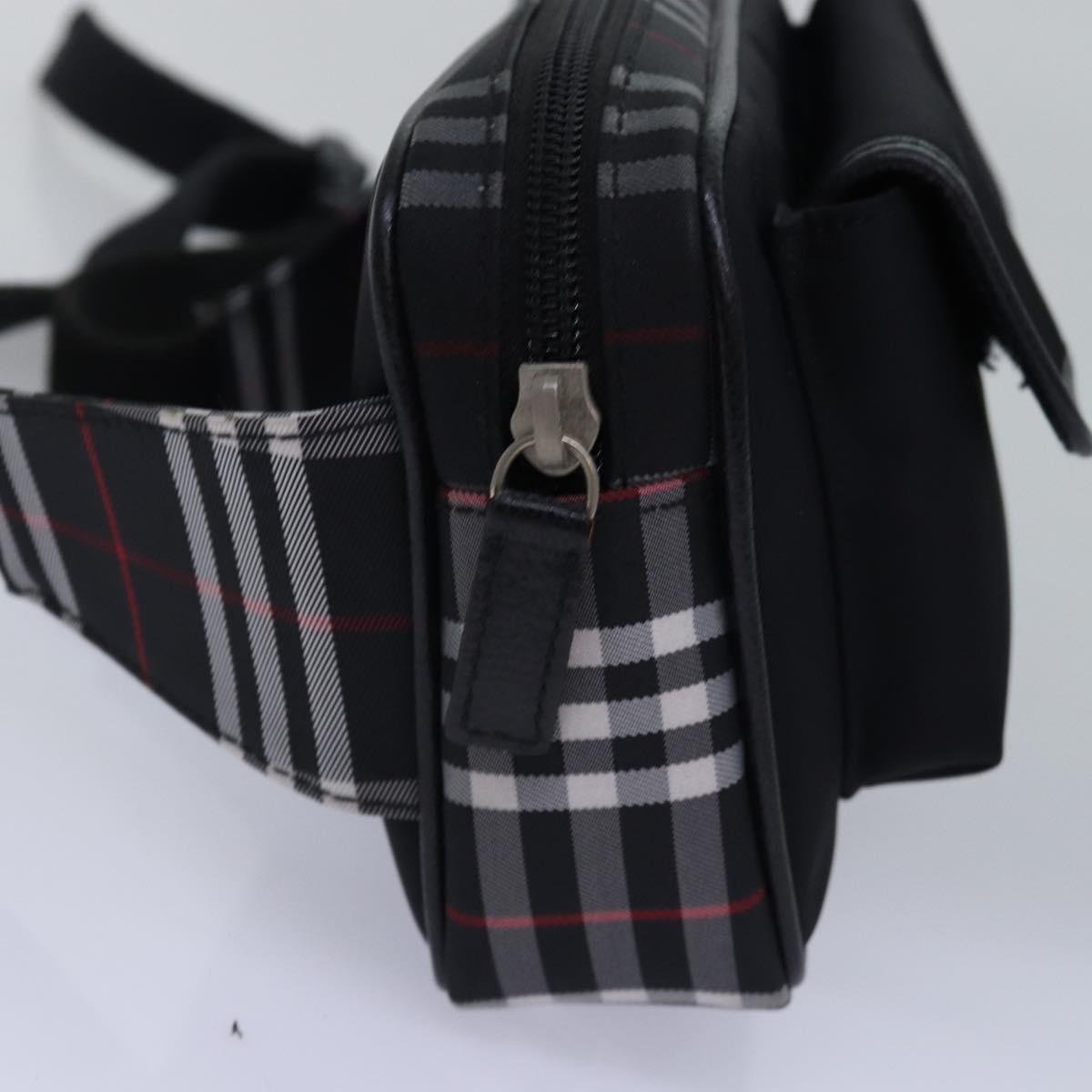 BURBERRY Nova Check Shoulder Bag
