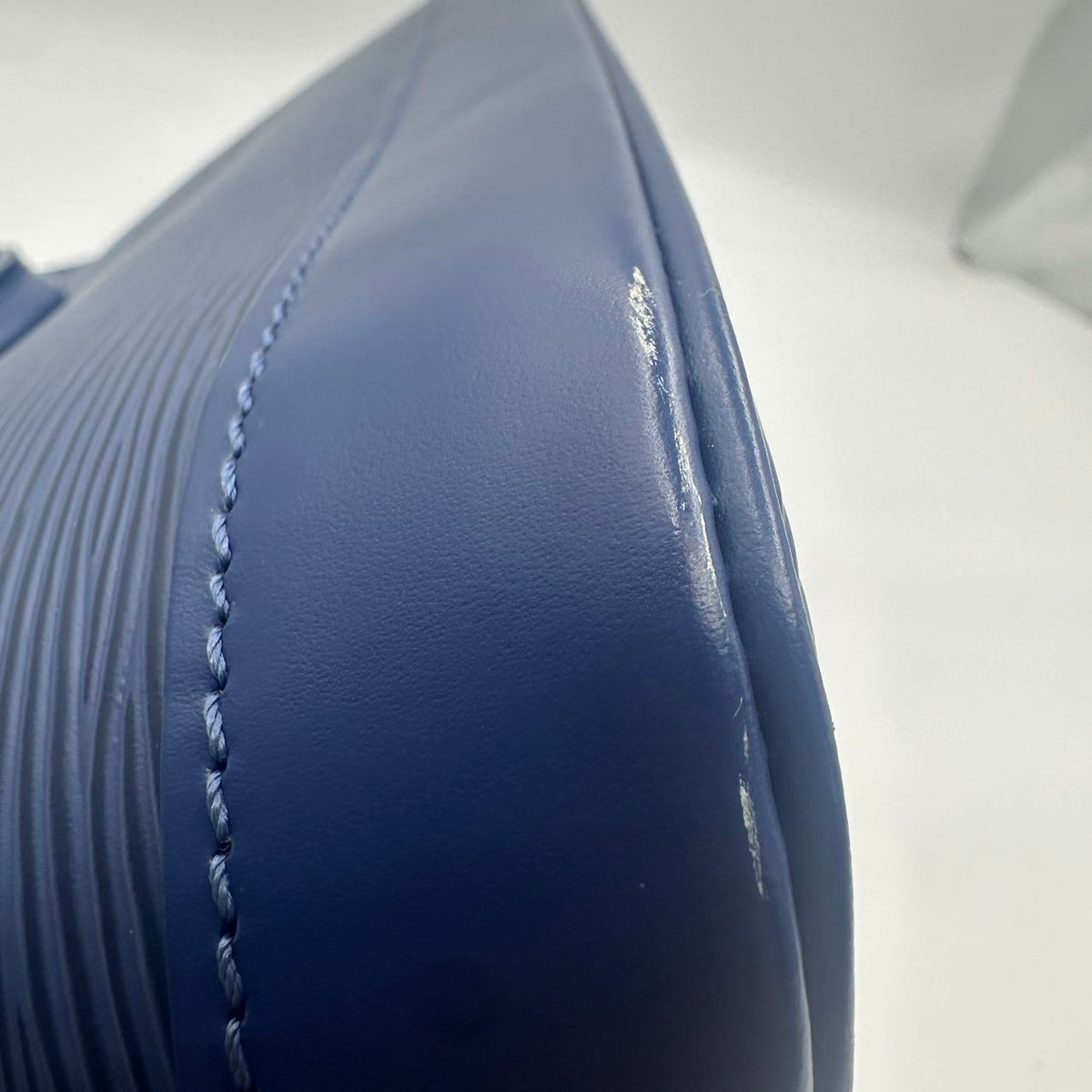 LOUIS VUITTON<br>Epi Arma Bag Blue