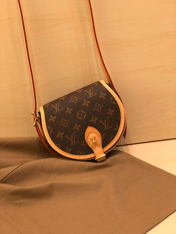 Franco Shops - Louis Vuittons  - 15549