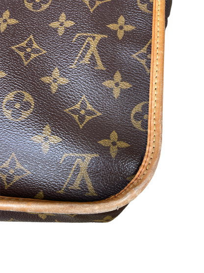 Handbag Luxury Designer By Louis Vuitton Bosphore Messenger Bag Monogram canvas GM  Size: Medium