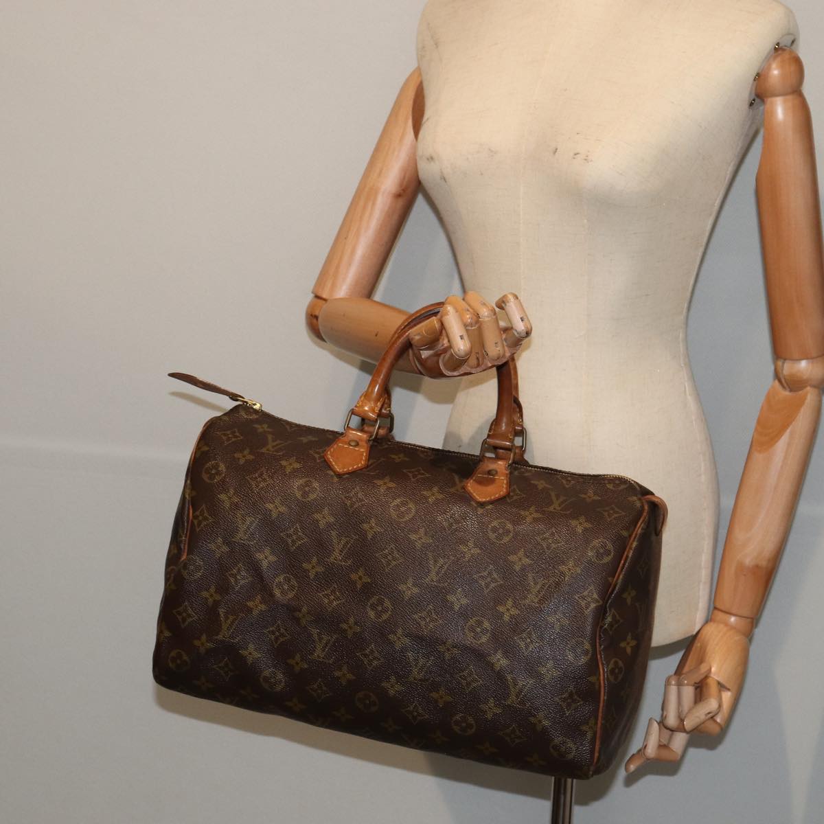 LOUIS VUITTON Speedy 35 Handbag