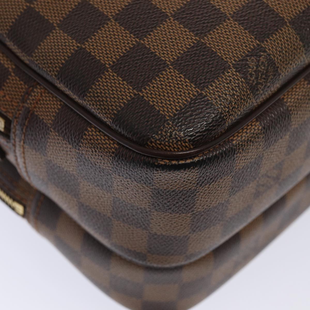 LOUIS VUITTON Reporter Shoulder Bag