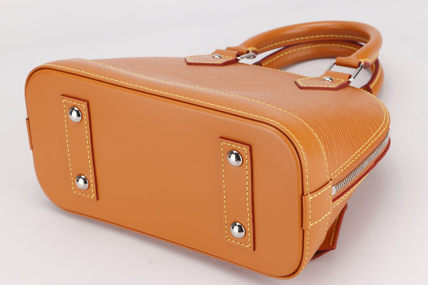 LOUIS VUITTON M57540 ALMA BB, GOLD MIEL EPI LEATHER, WITH STRAP, KEYS, LOCK, DUST COVER & BOX