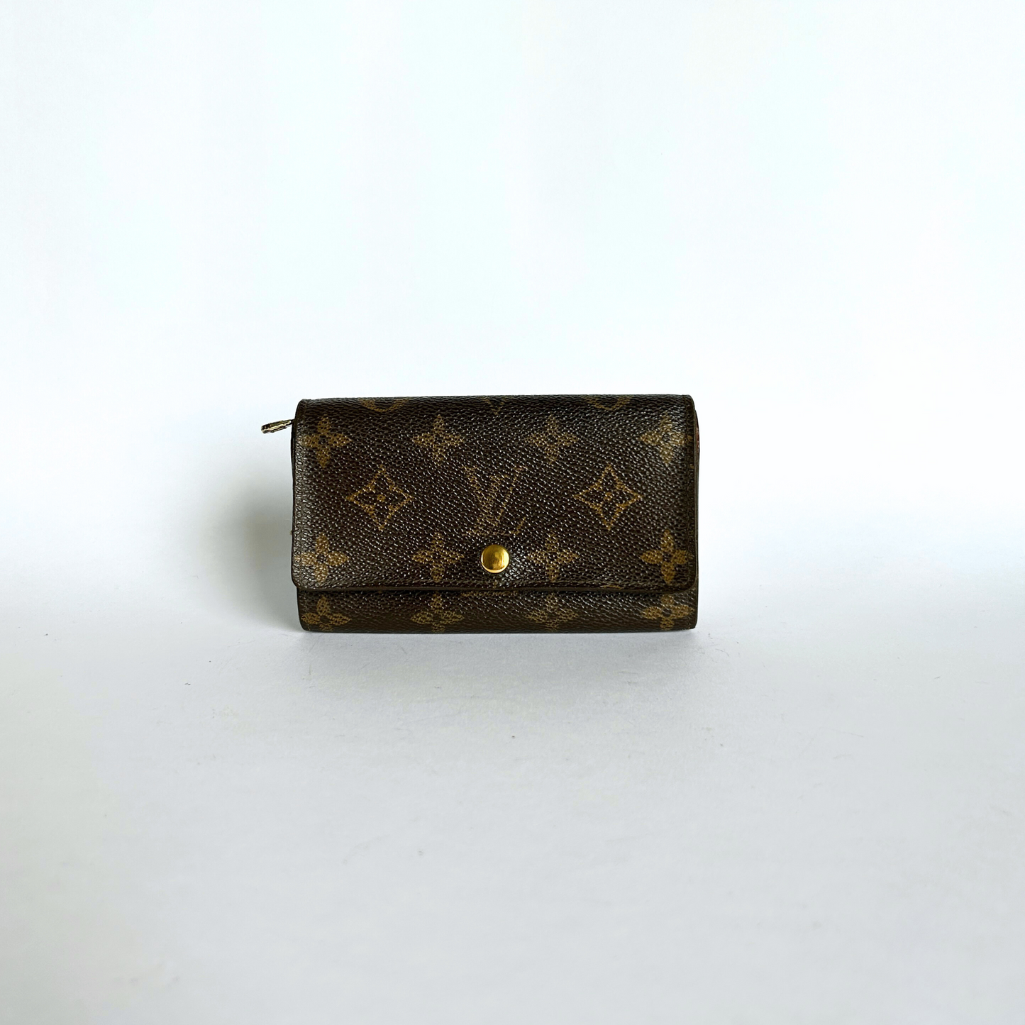 Louis Vuitton Wallet Medium in Monogram Canvas