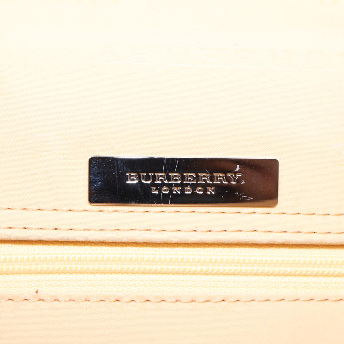 BURBERRY Handbag