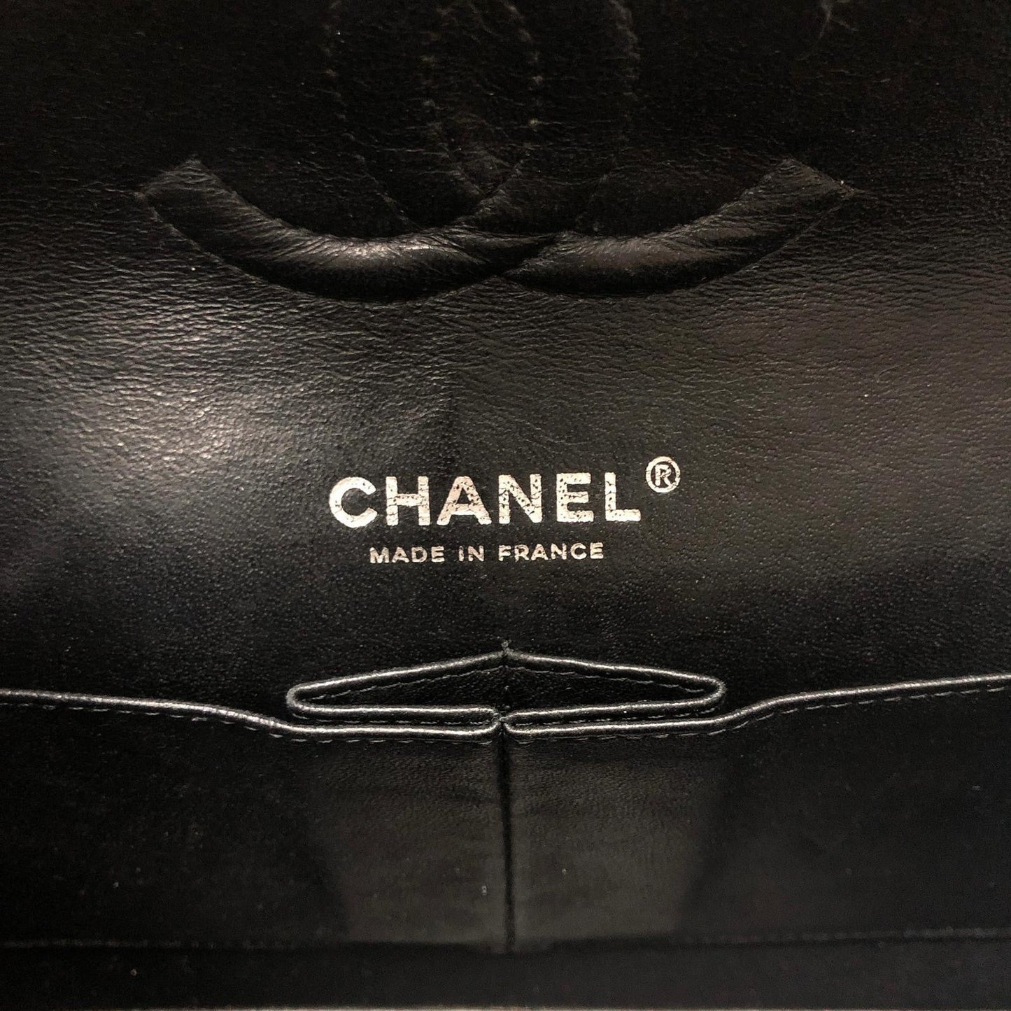 Classic Double Flap Caviar M/L in Black SHW