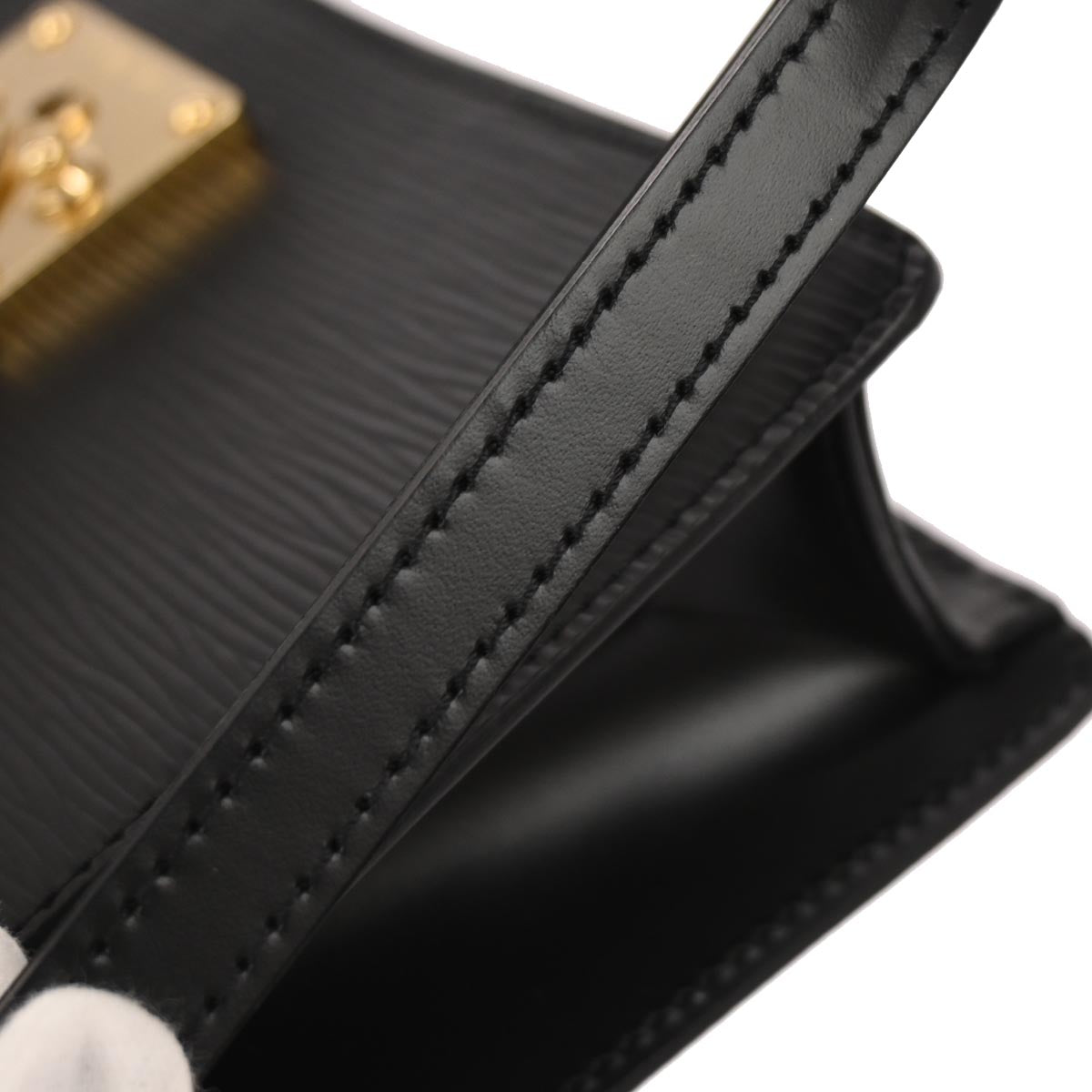 Louis Vuitton 2001 Black Epi Pochette Serie Dragonne Clutch Bag M52612