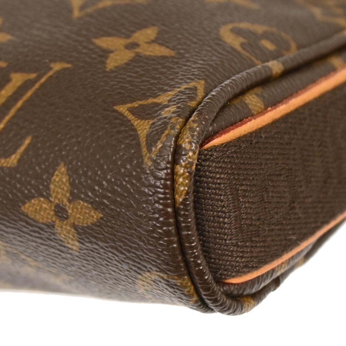 Louis Vuitton 2010 Monogram Trotteur Beaubourg Shoulder Bag M97037