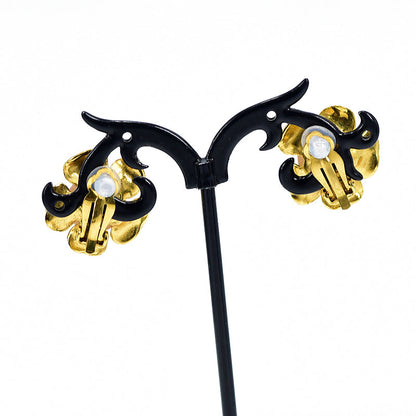 Chanel Faux Pearl Flower Earrings Plastic Earrings in Fair condition