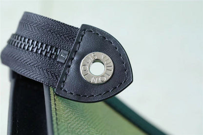 Franco Shops - Louis Vuittons  - 10717