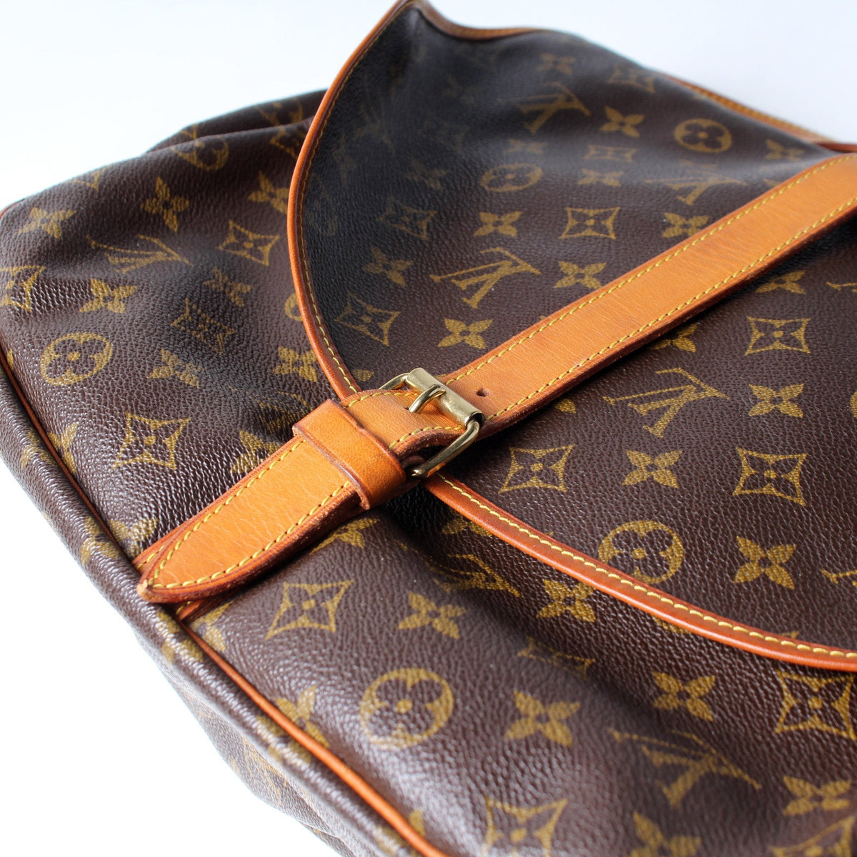 Saumar 35 Monogram