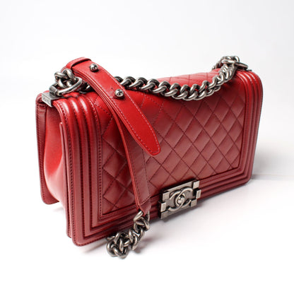 Chanel Boy Flap Medium Old 18M
