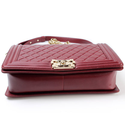 Chanel Boy Flap New Medium 22M