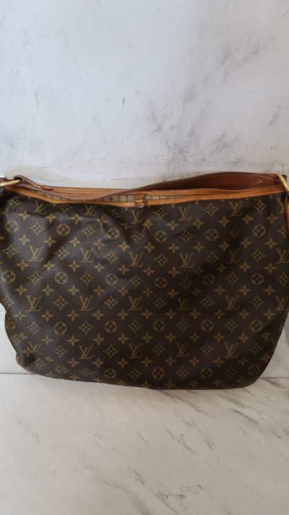 Handbag Luxury Designer By Louis Vuitton  Size: Large