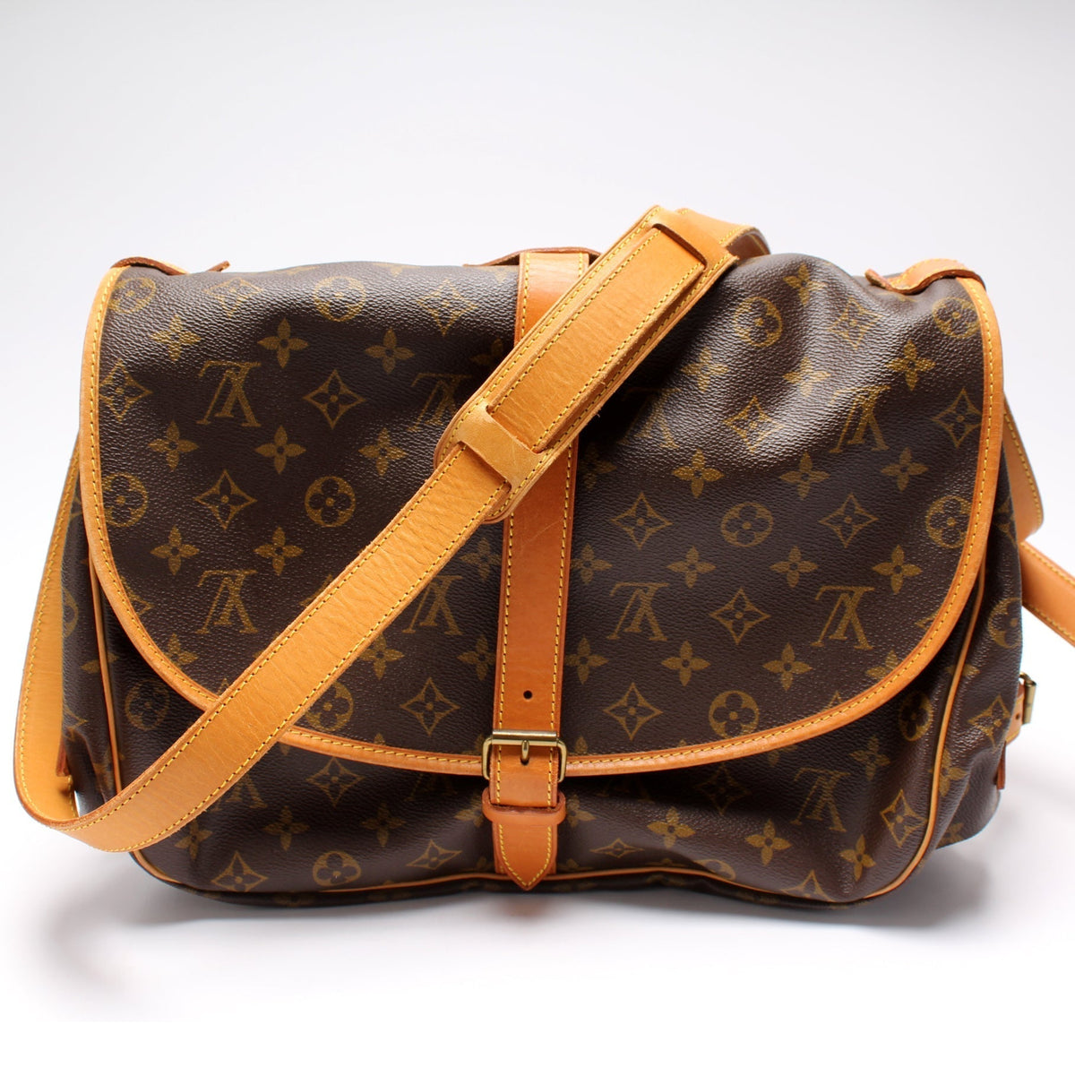 Saumur 35 Monogram