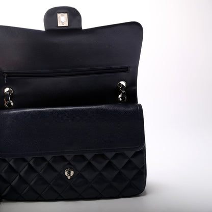 Classic Flap Jumbo Caviar 17-20M